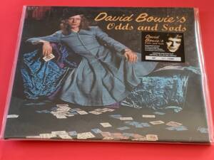 DAVID BOWIE " ODDS AND SODS " 2 LP, EDICIÓN LIMITADA. VINILOS DE COLOR
