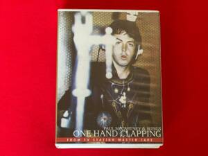 PAUL MCCARTNEY " ONE HAND CLAPPING " 1 CD + 1 VHS. ED. LIMITADA. DE JAPÓN. DESCATALOGADO.