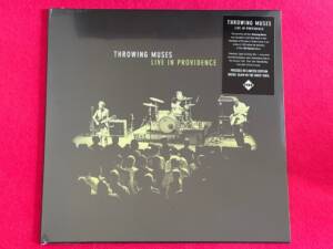 THROWING MUSES