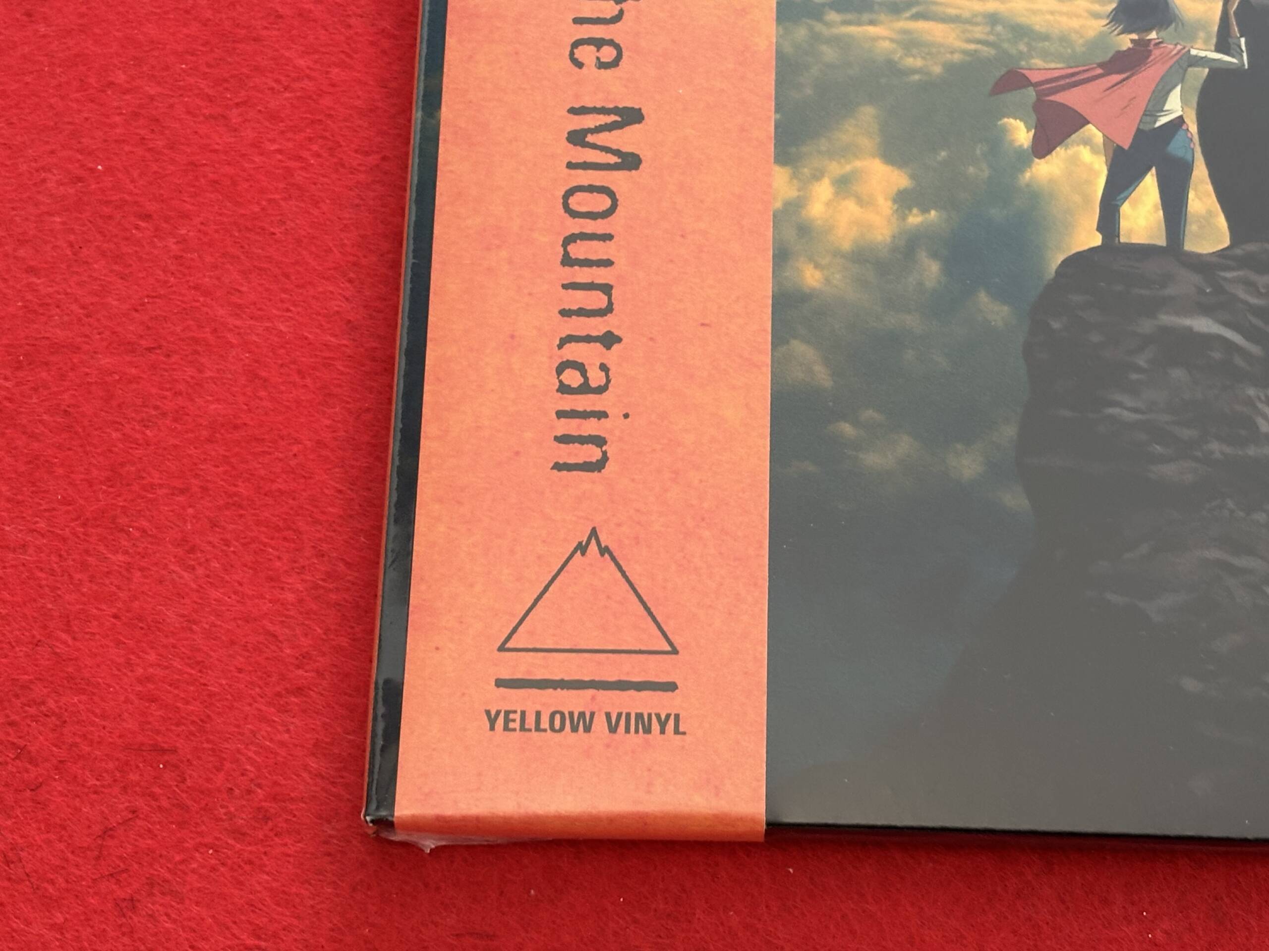 GORILLAZ " THE MOUNTAIN " 2 LP. LIMITED EDITION. YELLOW VINYL - Image 2