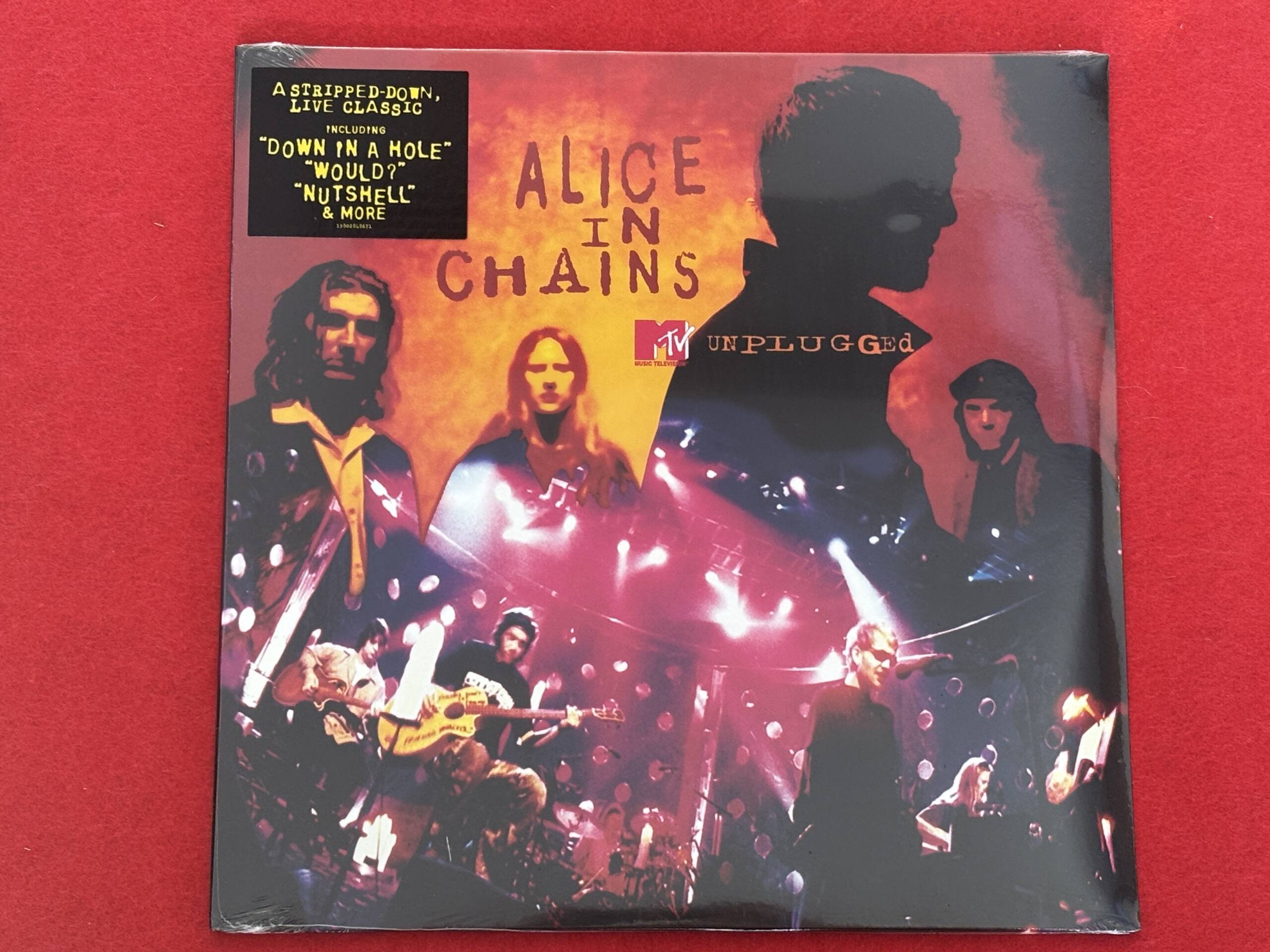ALICE IN CHAINS